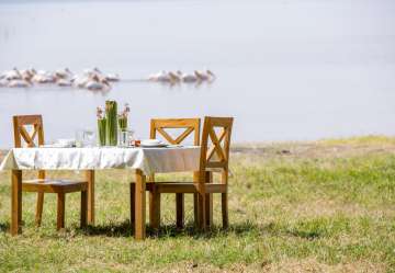 Dining by Lake Langano